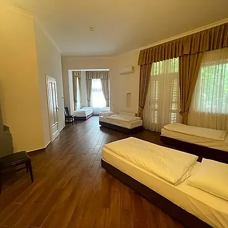 Jokai Bed & Breakfast 3*