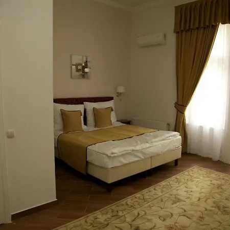 Bed & Breakfast Jokai 3*